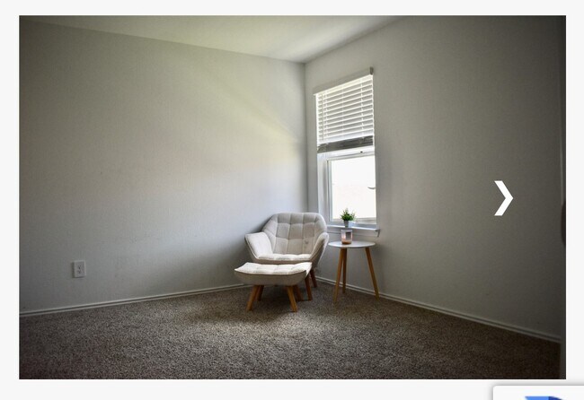 Building Photo - 1811 Legacy Hills Dr