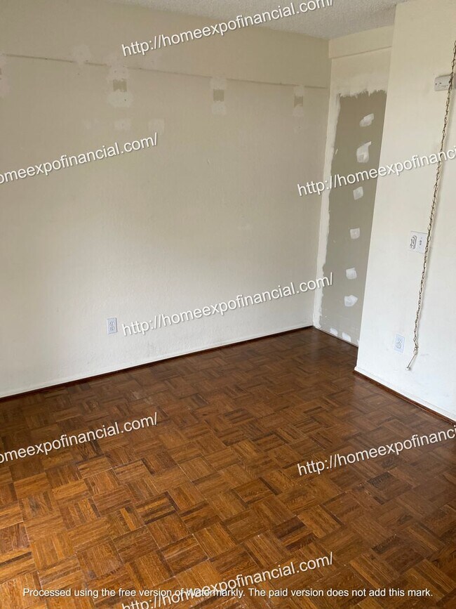 Building Photo - Nice House For Rent