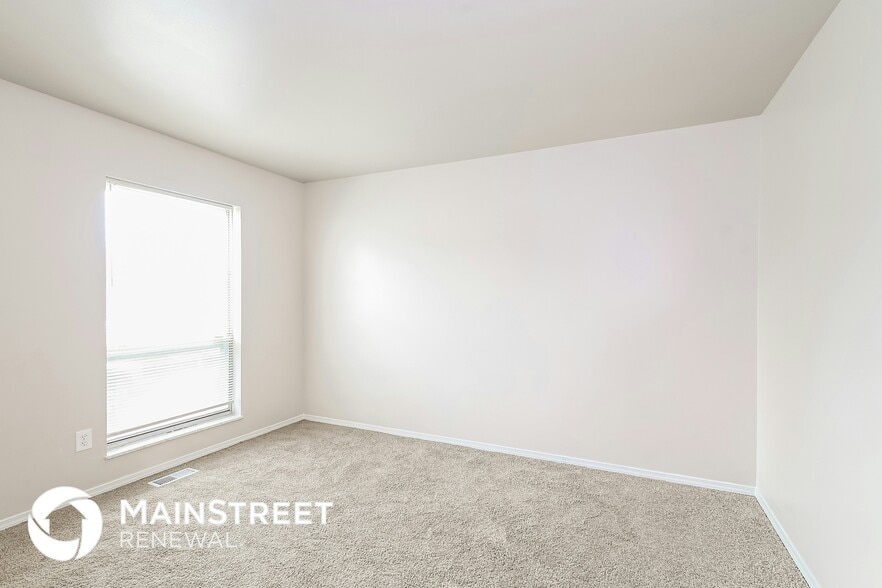 Building Photo - 4 Inverness Ct