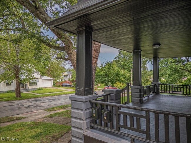 Building Photo - 3363 E 102nd St