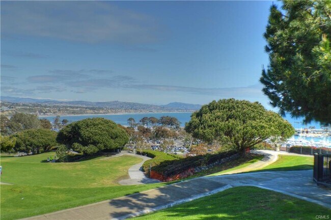 Building Photo - Condo in Niguel Terrace short walk to beach access