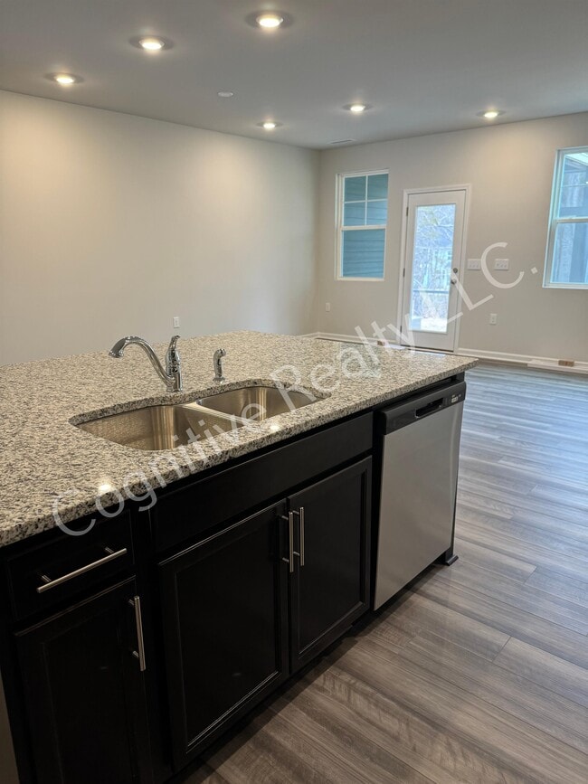 Building Photo - 1516 Foal Run Trl