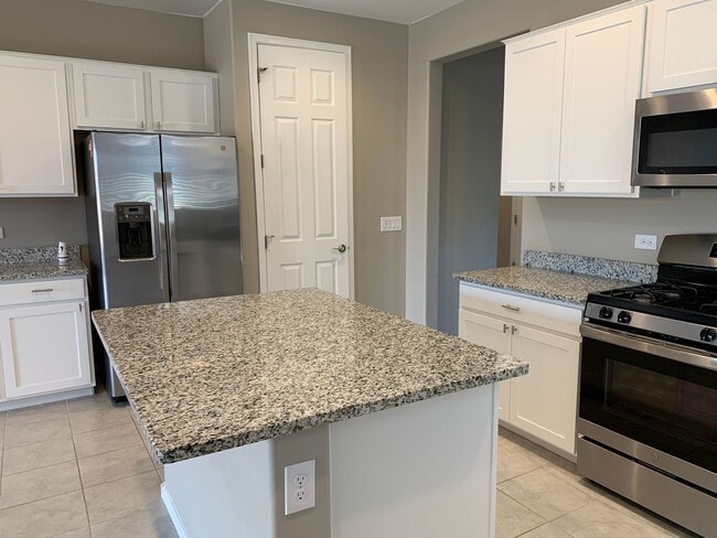 Building Photo - 3 Bedroom 2 Bath Home with 2 car garage, only built in 2020