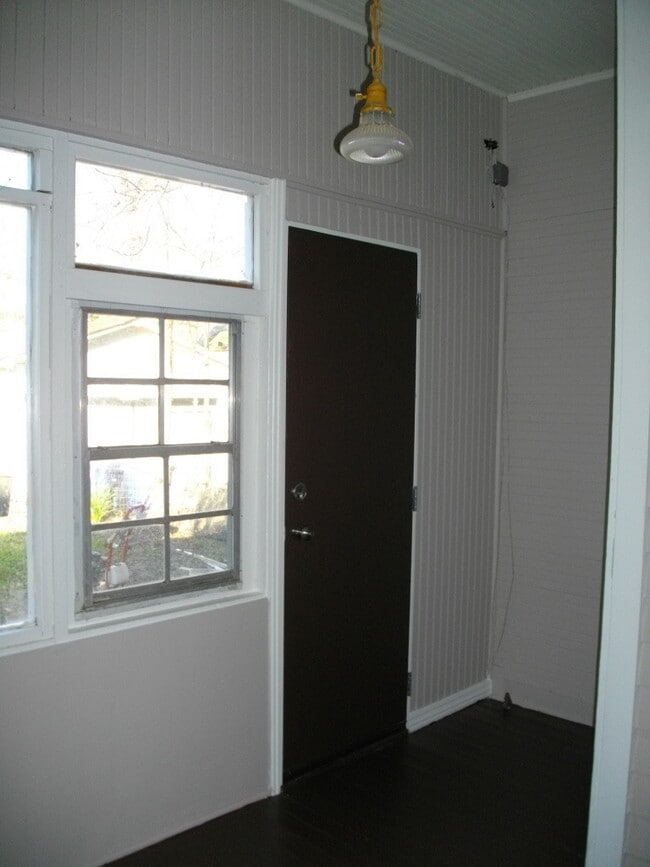 Building Photo - Rental Property