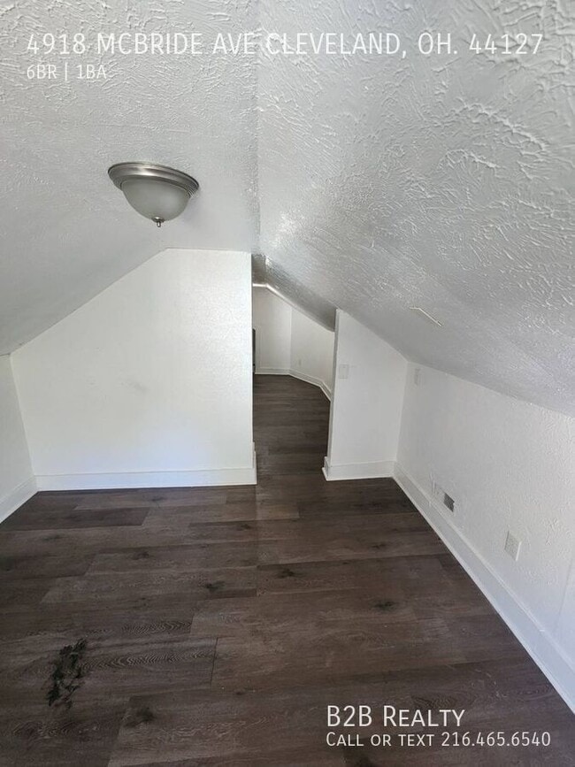 Building Photo - 4918 McBride