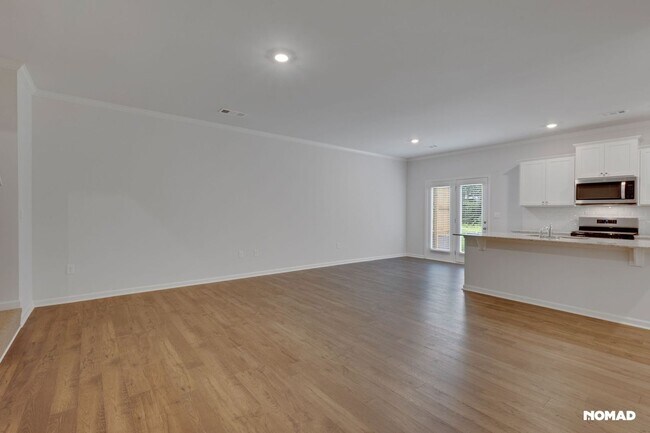 Building Photo - Charming 3BR Townhome in Buford