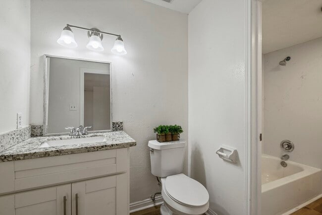 Building Photo - 1701 Upland Dr