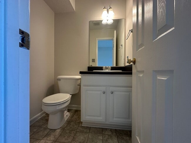 Building Photo - Ashwood Townhomes in Forest, VA