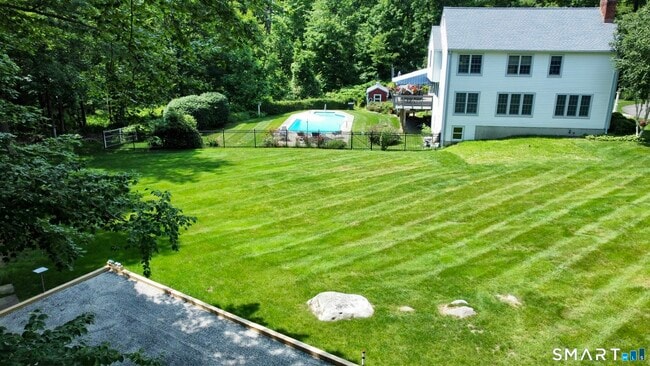 Building Photo - 11 Van Campen Ln