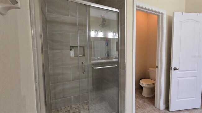 Building Photo - 4085 Shadetree Ln