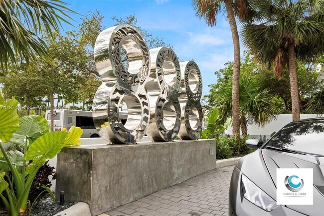 Building Photo - 888 Biscayne Blvd