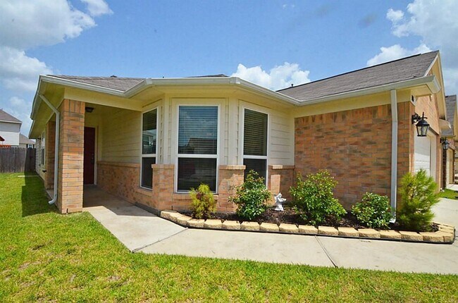 Building Photo - 3006 Thicket Path Way