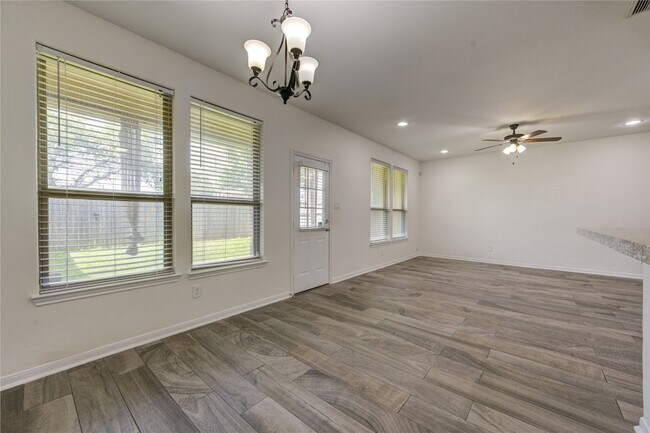Building Photo - 17021 Wilthorne Gardens Ct
