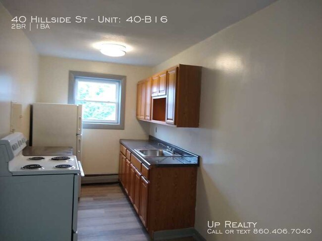 Building Photo - 40 Hillside St