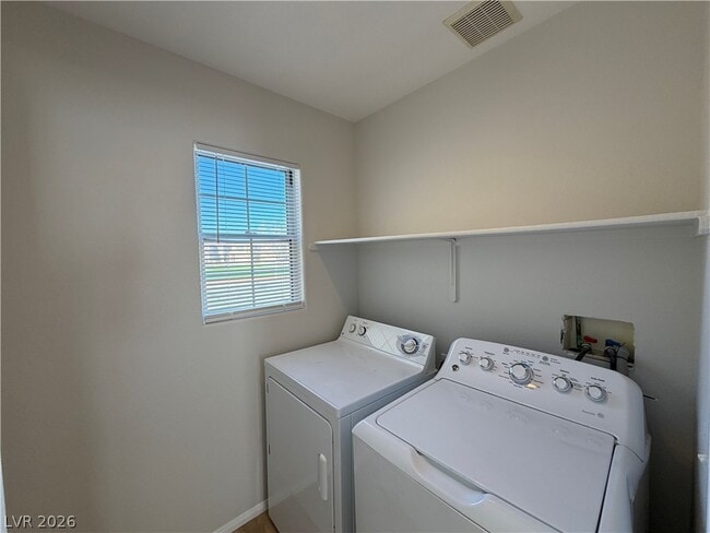 Building Photo - 8817 Shady Pines Dr