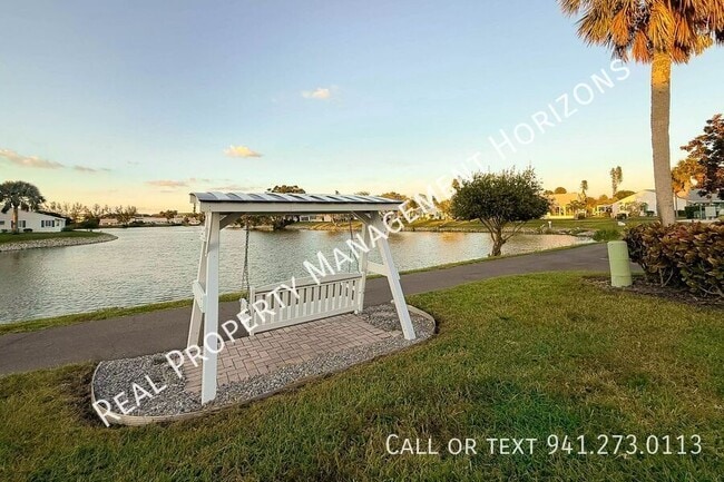 Building Photo - 4813 Independence Dr