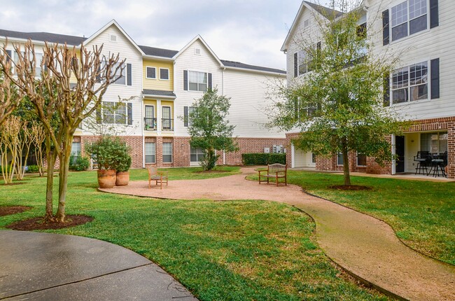 Building Photo - 9200 Westheimer Rd