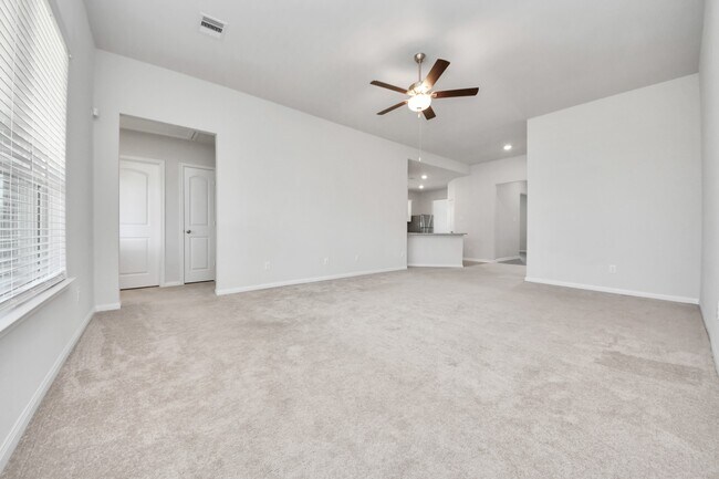 Building Photo - 3113 Foresail Ln