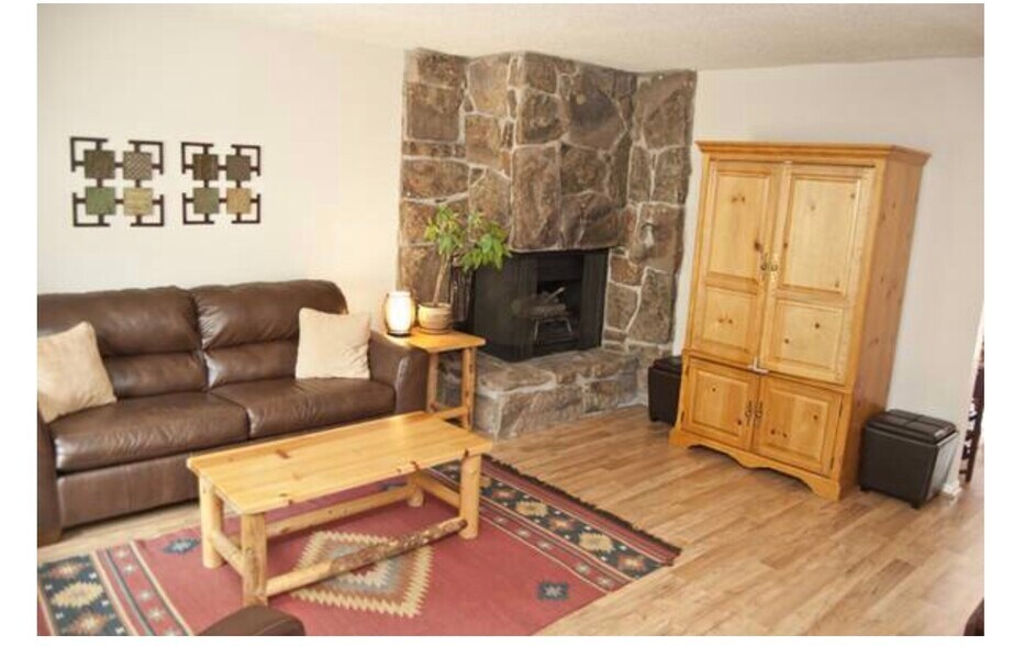 Building Photo - 30378 Appaloosa Dr