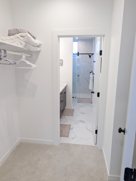 Building Photo - 2227 25th Ave S