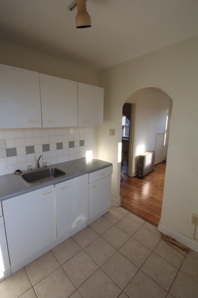 Building Photo - 434 Biddle Ave