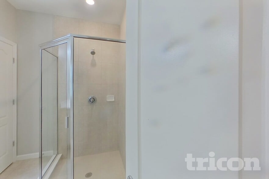 Building Photo - 10328 Pavnes Creek Dr