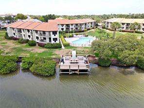 Building Photo - 1515 Pinellas Bayway S