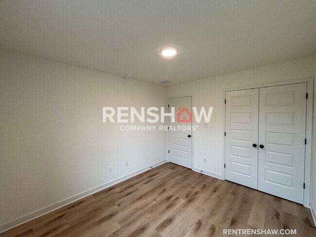 Building Photo - 6522 John Hamilton Wy E