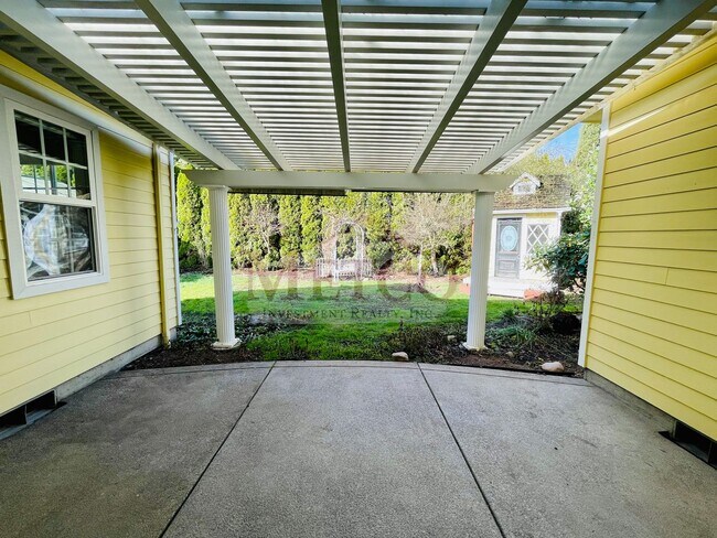 Building Photo - Charming Gilham Area Home Featuring 4 Bedrooms and 2 Baths!