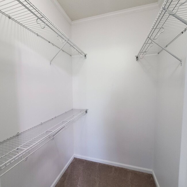 Building Photo - Charming 3-Bedroom Home with Spacious Yard...