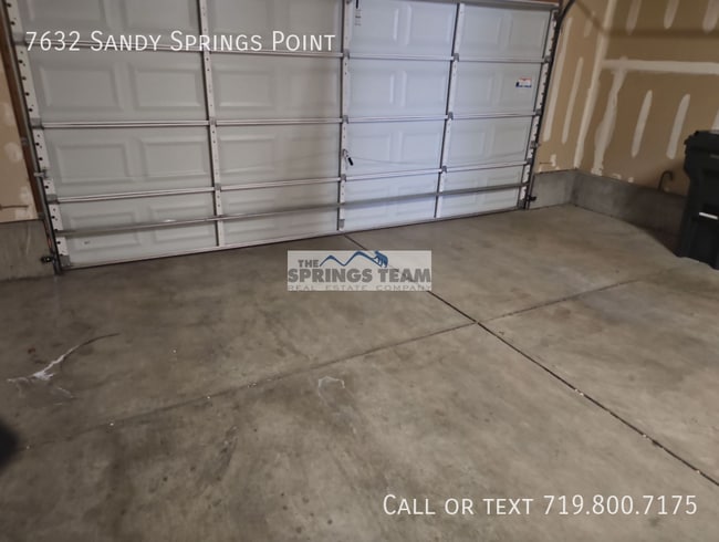 Building Photo - 7632 Sandy Springs Point