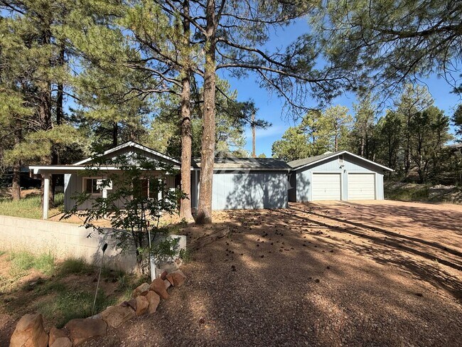 Primary Photo - 2058 Pinehaven Ln