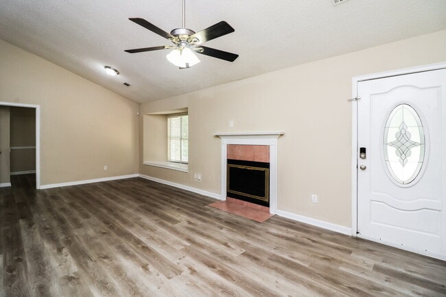 Building Photo - 1466 Fall Creek Trce