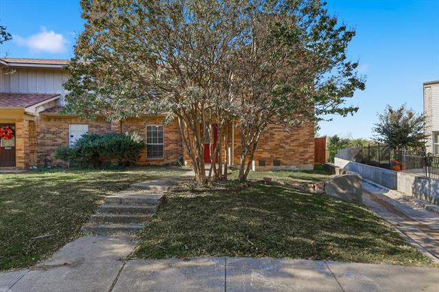 Building Photo - 2145 Willow Pl