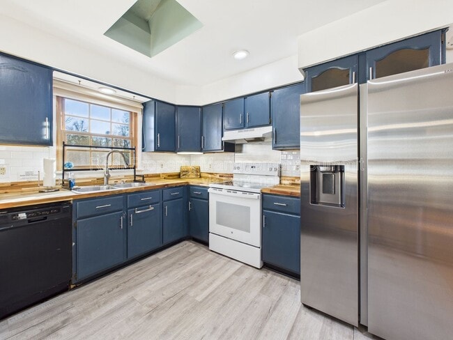 Building Photo - 1508 Chesley Pl