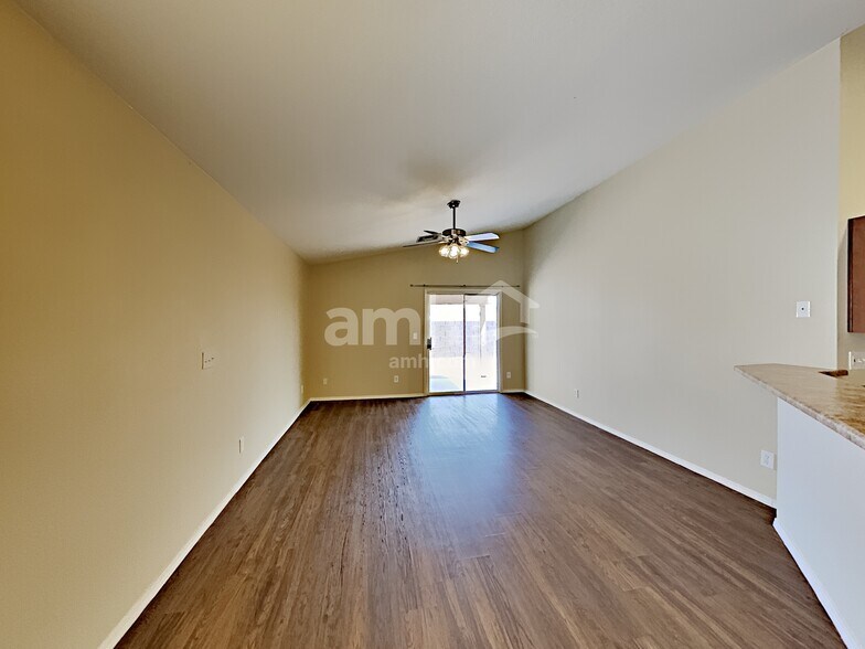 Building Photo - 7049 E Strike Eagle Way