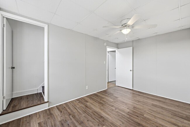 Building Photo - 1130 3rd St