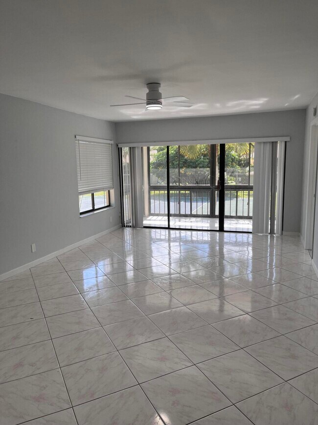 Building Photo - 159 NW 70th St