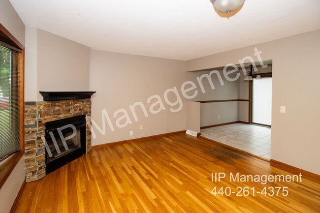 Building Photo - 840 E 332nd St