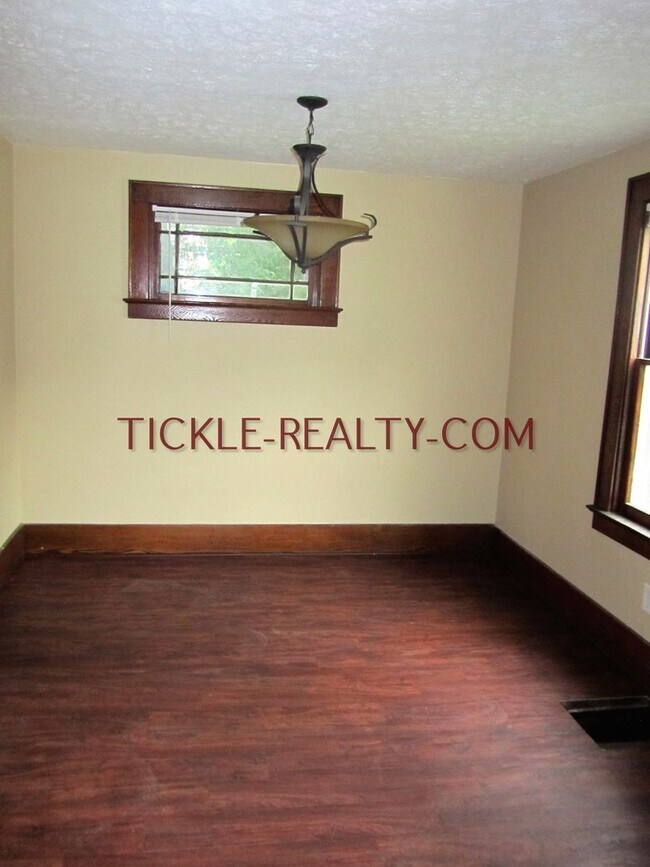 Building Photo - 48 Henrietta St