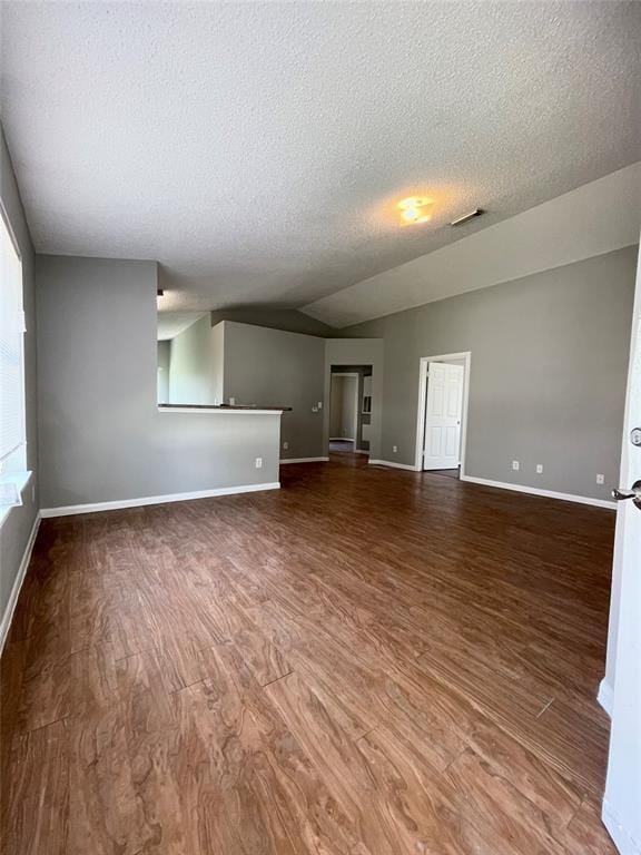 Building Photo - 15823 Ridgecroft Rd