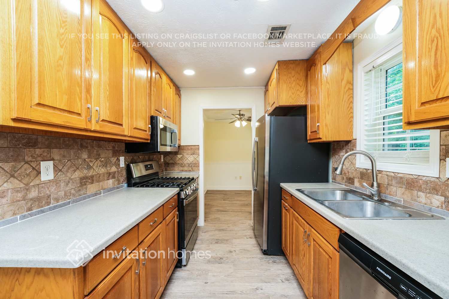 Building Photo - 612 Brighton Dr NW