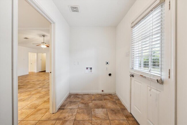Building Photo - 6215 Cheena Dr