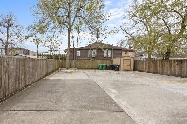 Building Photo - 4306 Wilmer St