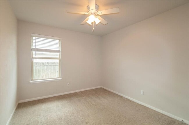 Building Photo - 310 Hyltin St