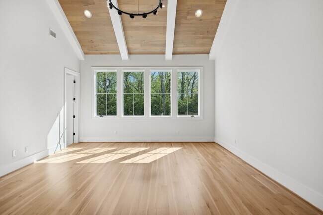 Building Photo - 85 Brookwood Terrace