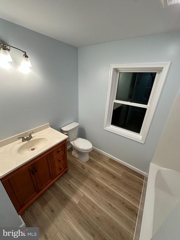 Building Photo - 40 Mt Hope Rd