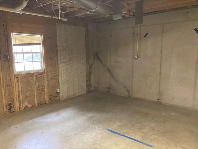 Building Photo - 12 Trevor Trail