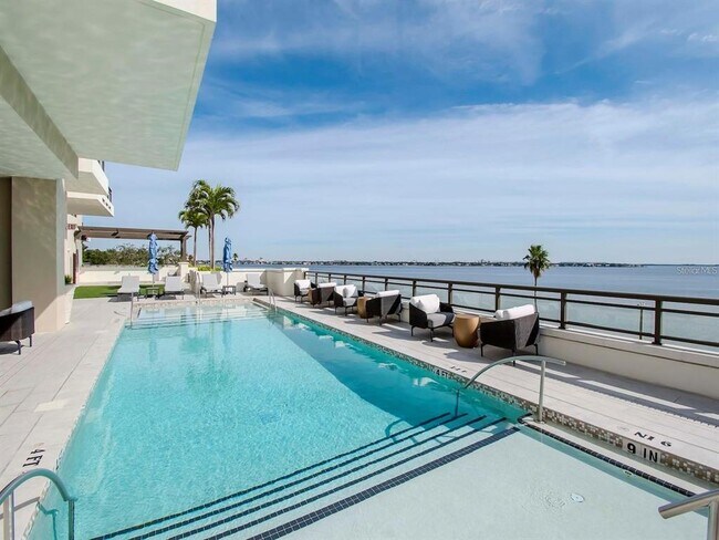 Building Photo - 2103 Bayshore Blvd