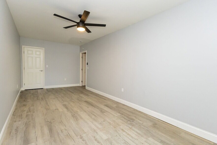 Building Photo - 405 Dempsey Ln